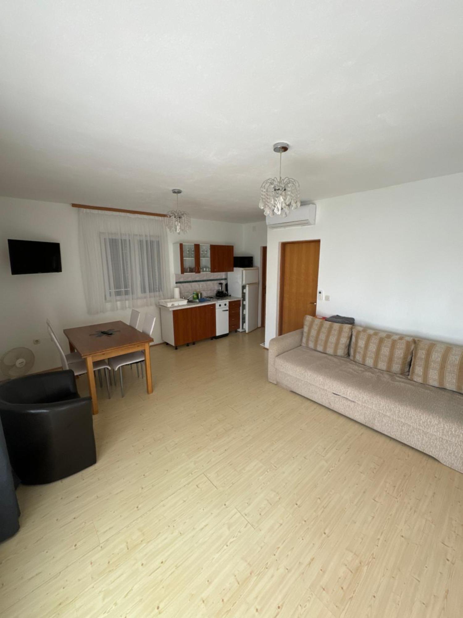 Apartamento Apartman J&B Vir Exterior foto